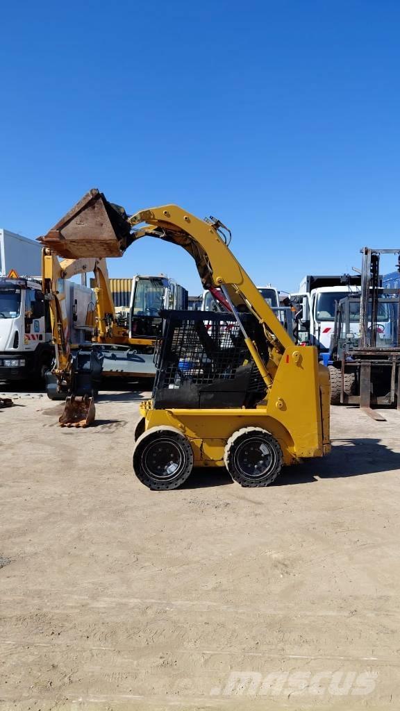 CAT 216 B Μίνι φορτωτές