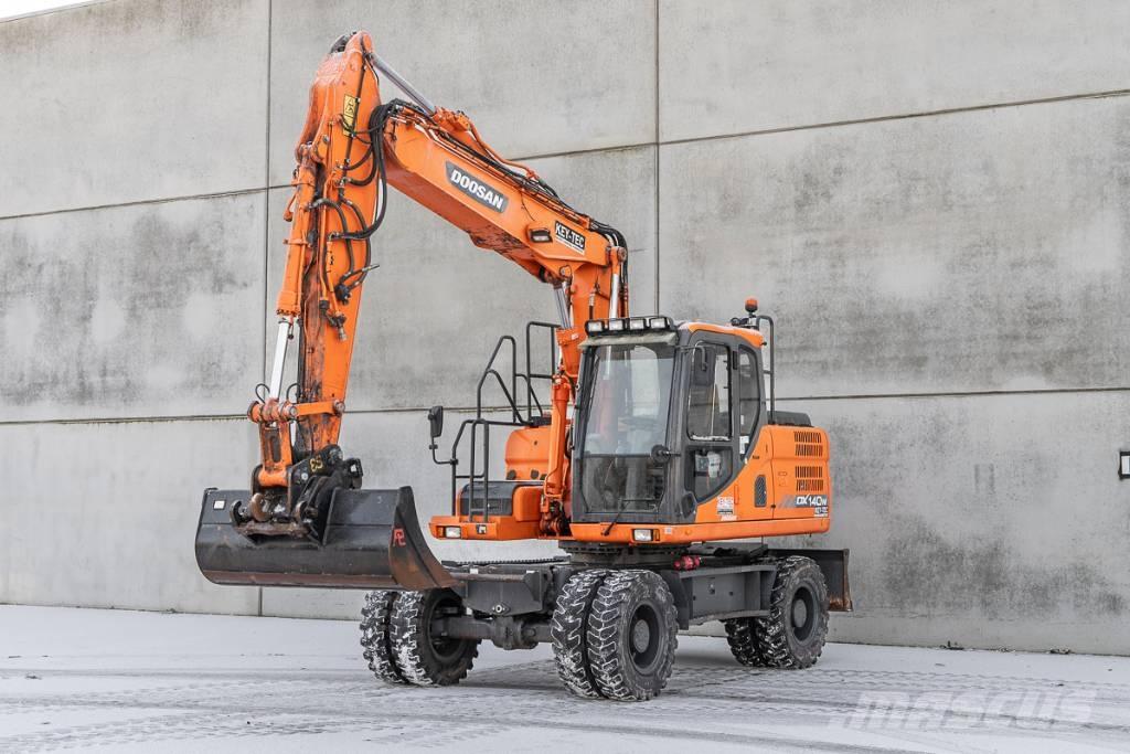 Doosan DX 140 W-3 Εκσκαφείς με τροχούς - λάστιχα