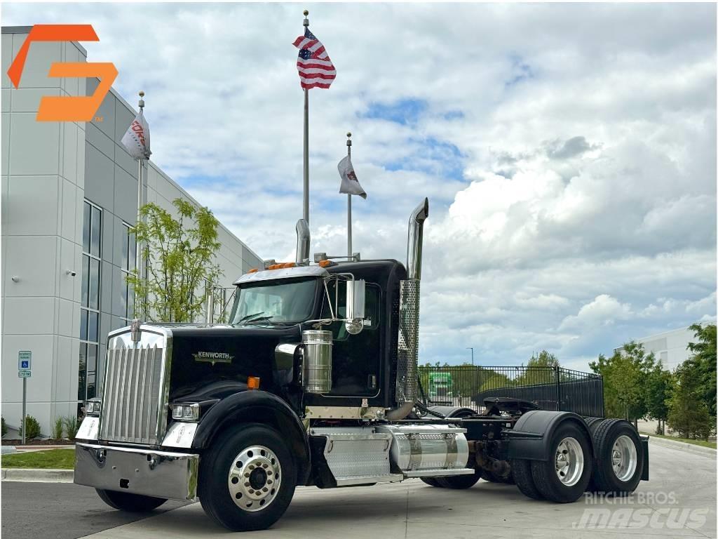 Kenworth W900 Τράκτορες
