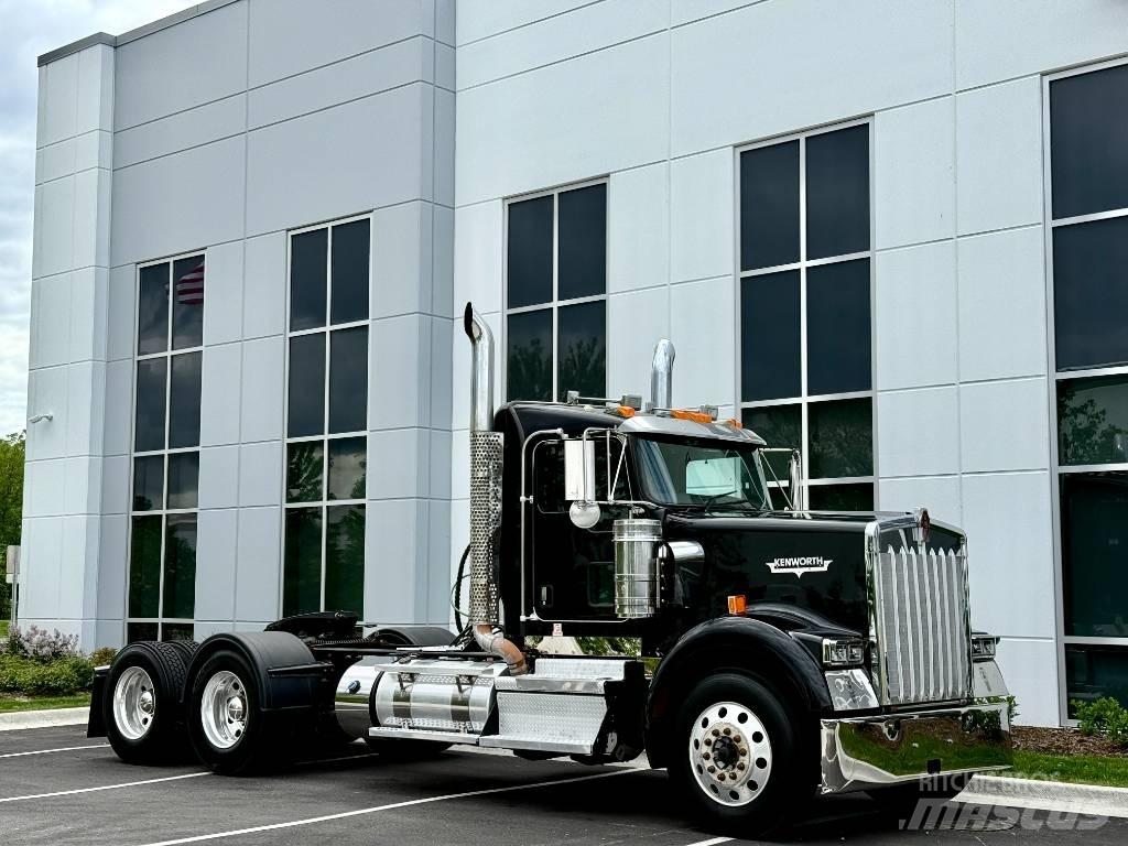 Kenworth W900 Τράκτορες