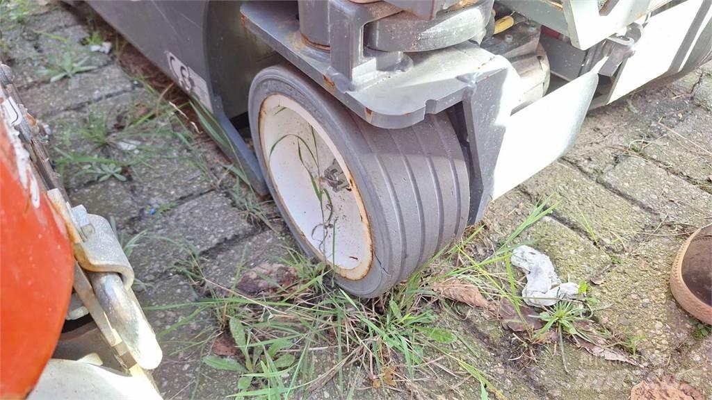 SkyJack SJ12 Άλλοι ανυψωτήρες και πλατφόρμες