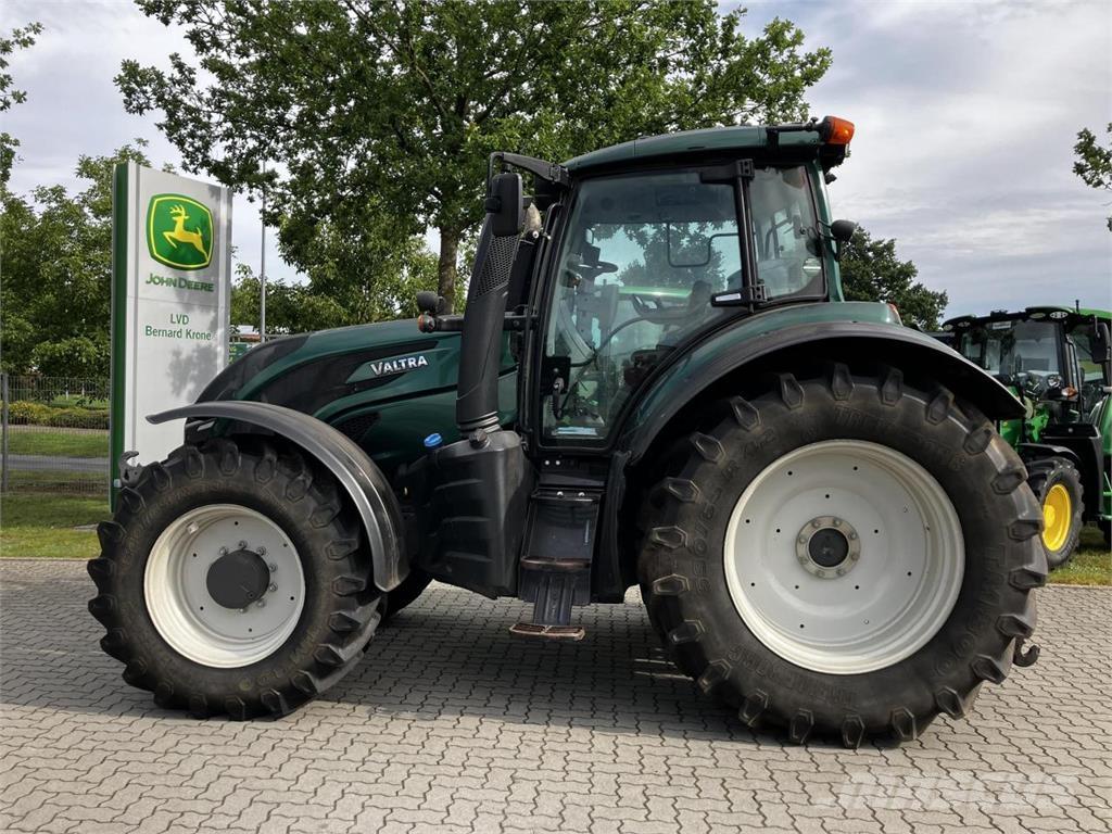 Valtra T174 Versu Τρακτέρ