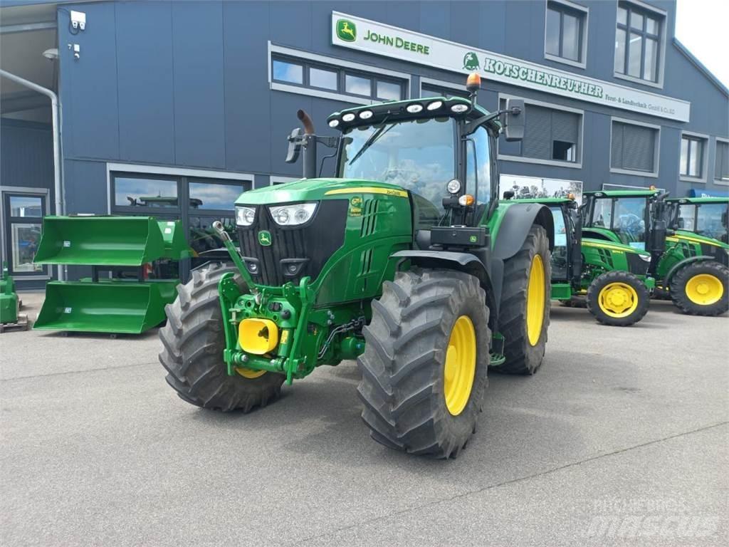 John Deere 6215R Τρακτέρ