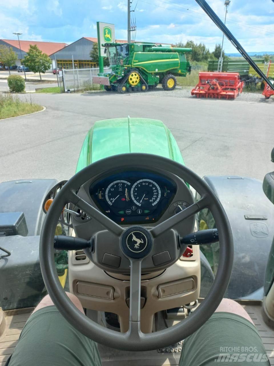 John Deere 6215R Τρακτέρ
