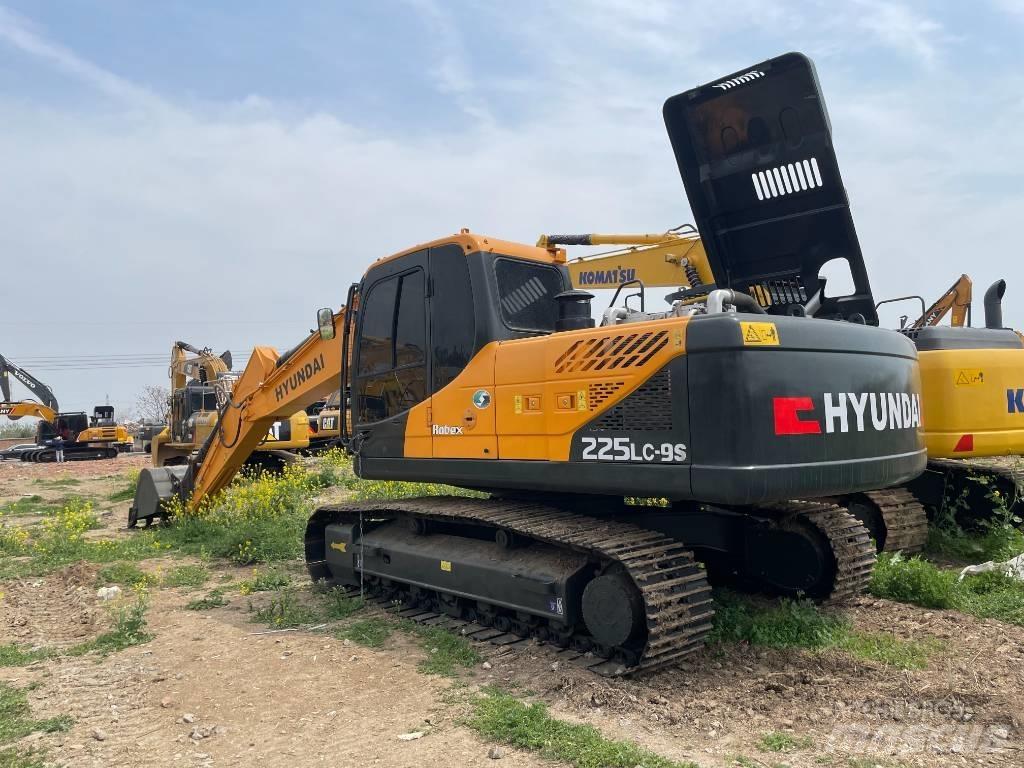 Hyundai 220LC-9S Εκσκαφείς με ερπύστριες