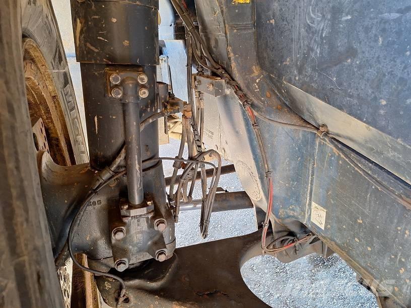 Komatsu HD605-7EO Άκαμπτα Dumper με ανατρεπόμενο κάδο