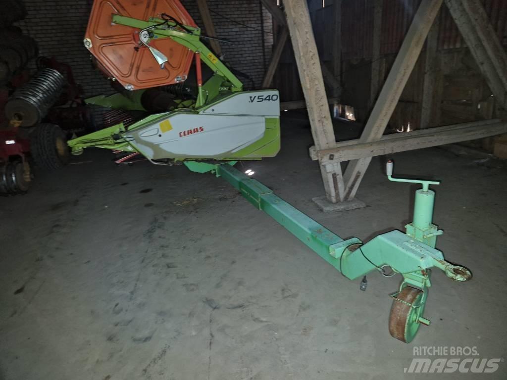 CLAAS Tucano 320 Θεριζοαλωνιστικές μηχανές