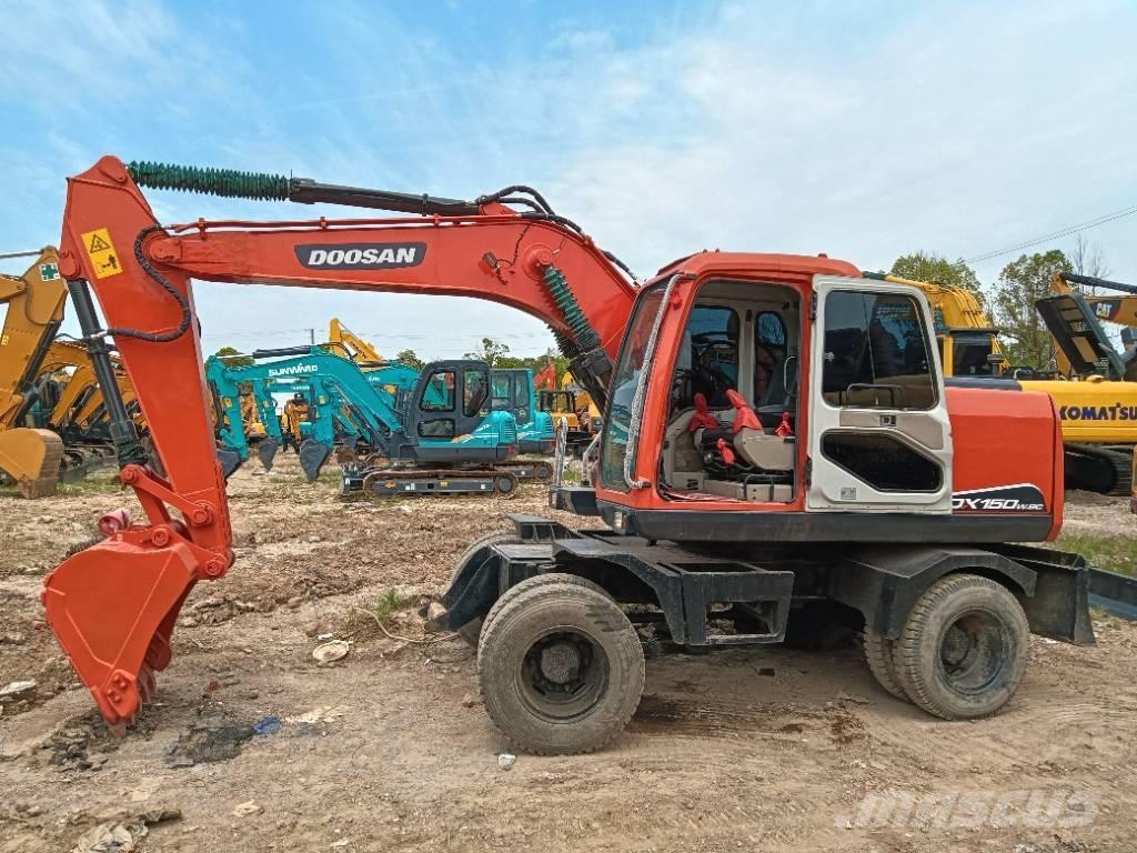 Doosan DH 150 W-7 Εκσκαφείς με ερπύστριες