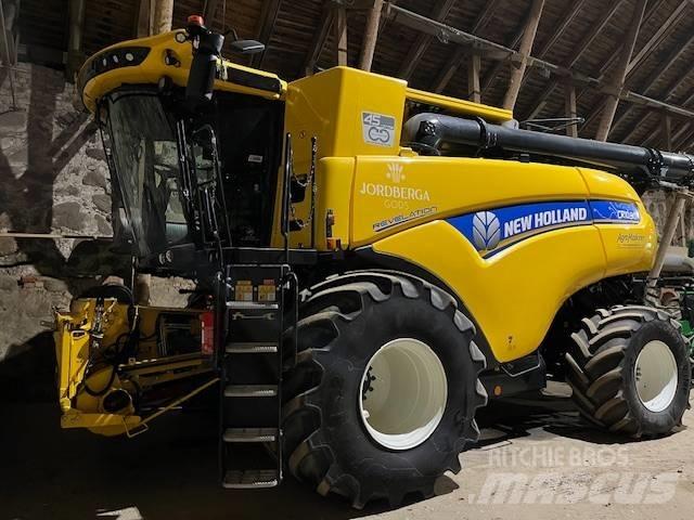 New Holland CR10.90 Θεριζοαλωνιστικές μηχανές