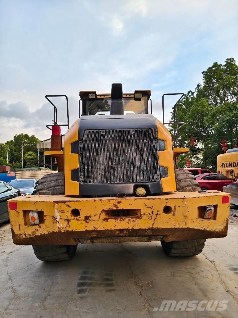 Volvo L 120 Φορτωτές με λάστιχα (Τροχοφόροι)