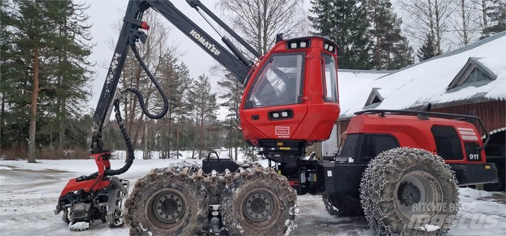 Komatsu XH911-6 Θεριζοαλωνιστικές μηχανές