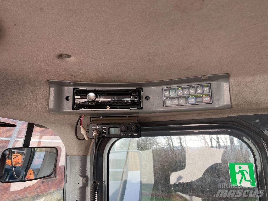 Doosan DL 250 15 Φορτωτές με λάστιχα (Τροχοφόροι)
