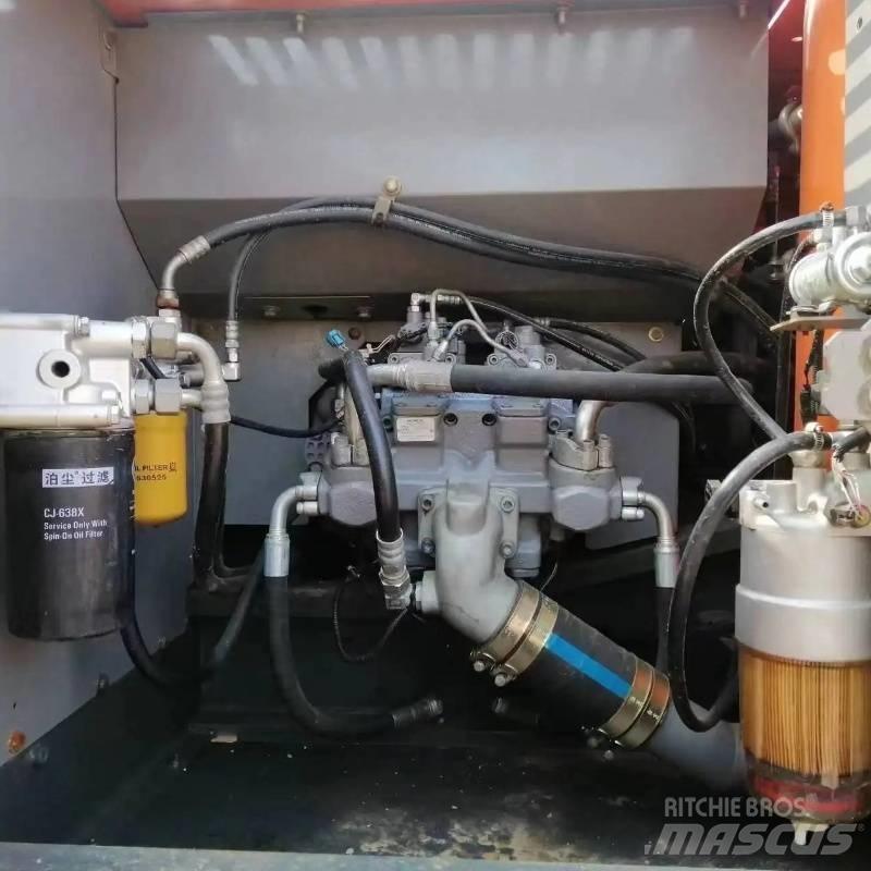 Hitachi ZX 240 Εκσκαφείς με ερπύστριες