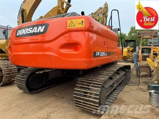 Doosan DX 225 LCA Εκσκαφείς με ερπύστριες