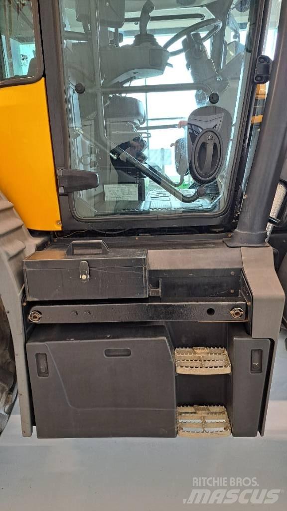 JCB Fastrac 4220 Τρακτέρ