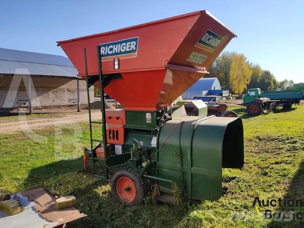 Richiger R6 E Ταΐστρες ζώων
