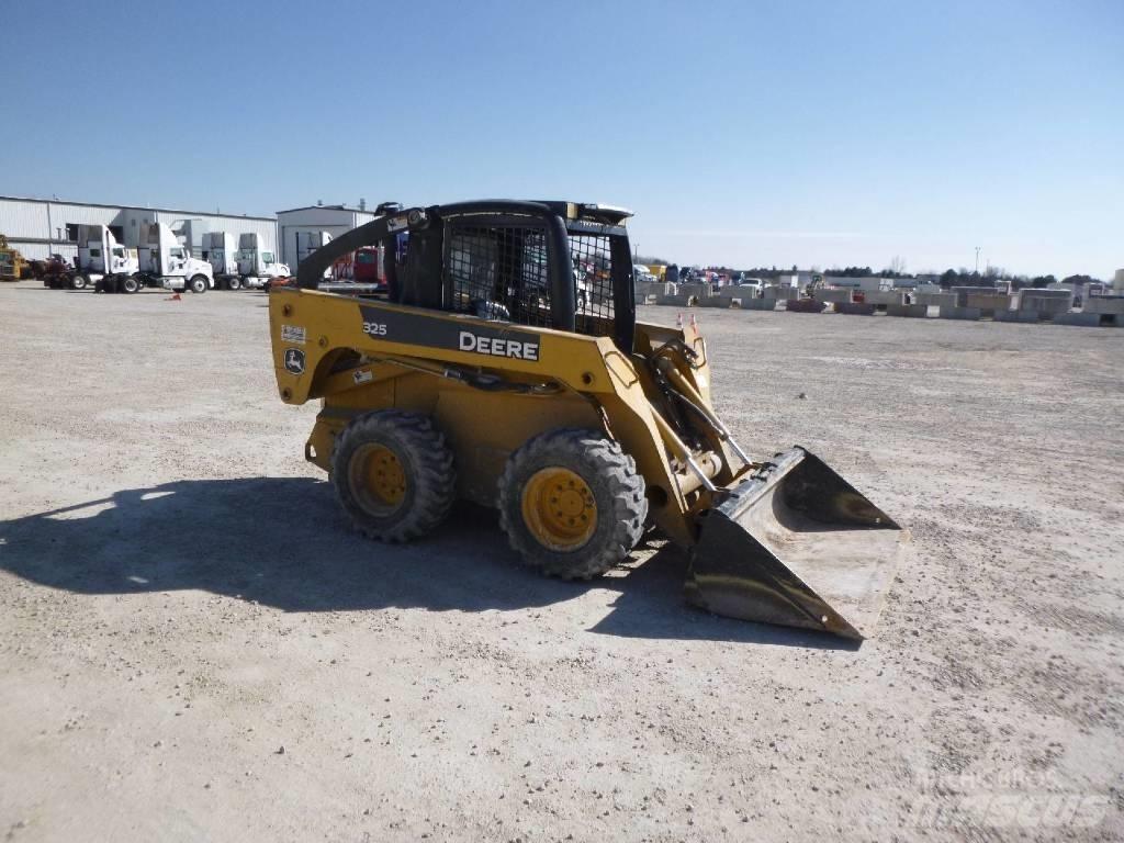 John Deere 325 Φορτωτάκια