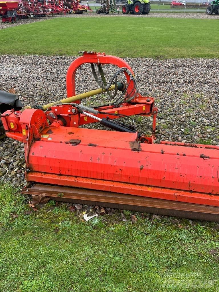 Maschio Giraffa 210 Χορτοκοπτικά και κορυφολόγοι βοσκοτόπων