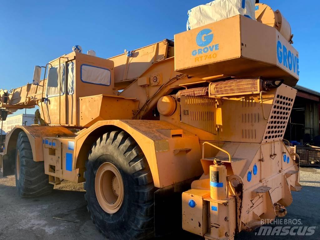 Grove RT 740 Γερανοί ανώμαλου εδάφους
