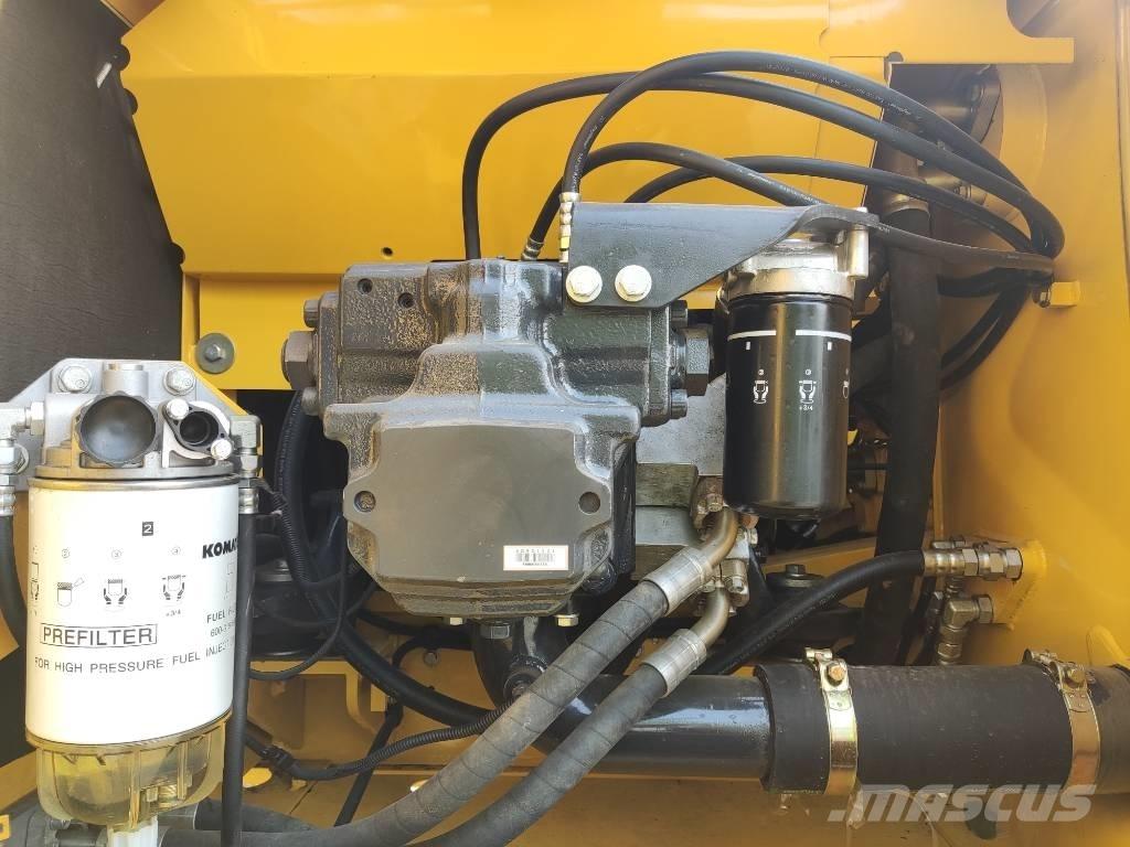 Komatsu PC 200-8 Εκσκαφείς με ερπύστριες