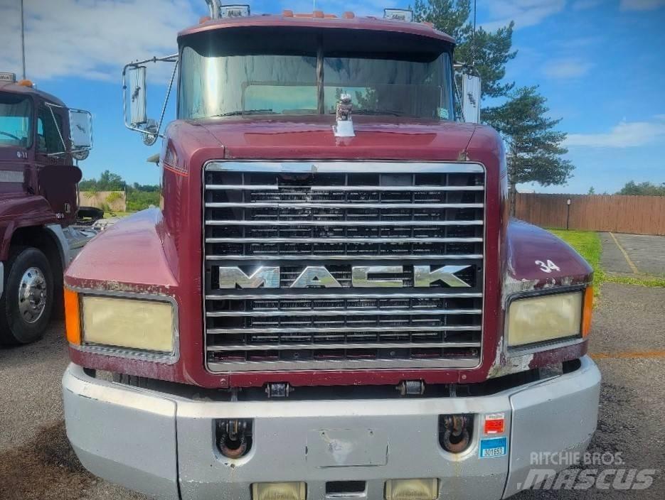 Mack CH613 Τράκτορες