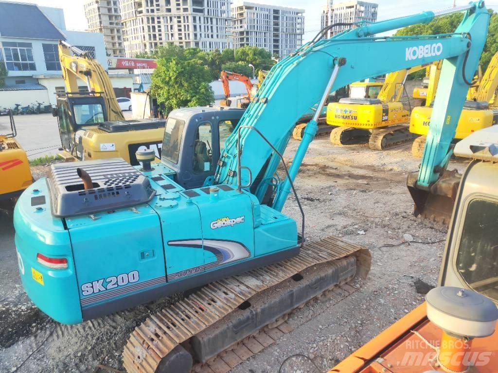 Kobelco SK 200-8 Εκσκαφείς με ερπύστριες