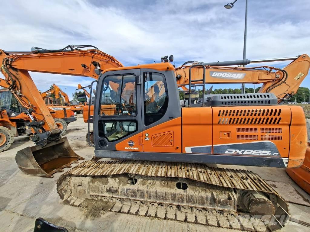 Doosan DX 225 LC-5 Εκσκαφείς με ερπύστριες