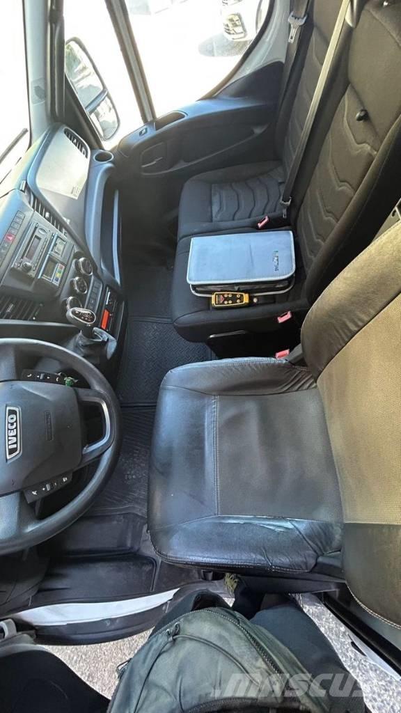 Iveco 70C 17 Κλούβες με συρόμενες πόρτες