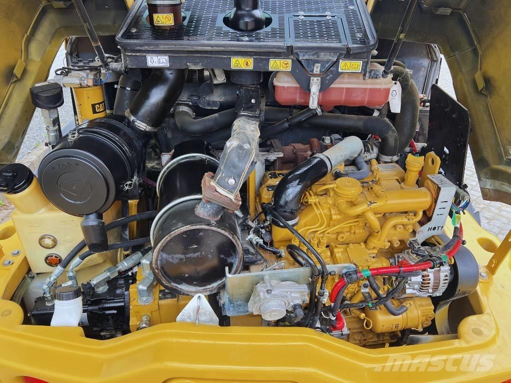 CAT 906 M     2016 Φορτωτές με λάστιχα (Τροχοφόροι)