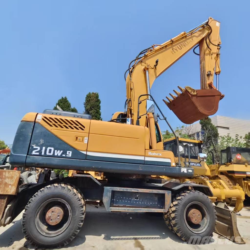 Hyundai R210W-9 Εκσκαφείς με τροχούς - λάστιχα