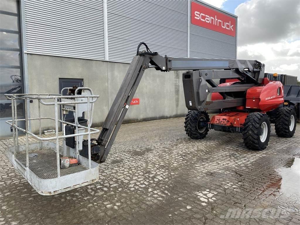 Manitou 200ATJ RC Ανυψωτήρες με αρθρωτό βραχίονα
