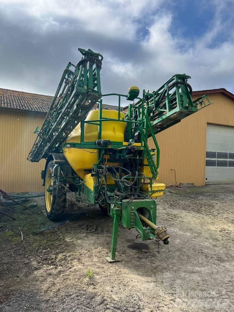 John Deere 840 Ρυμουλκούμενα ψεκαστικά