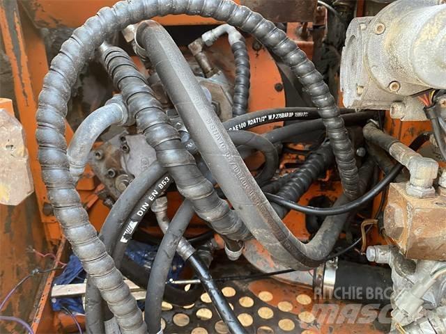 Hitachi EX60-5 Εκσκαφείς με ερπύστριες