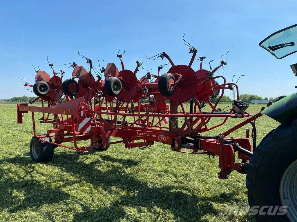 Lely 1250 Τσουγκράνες και χορτοξηραντικές μηχανές