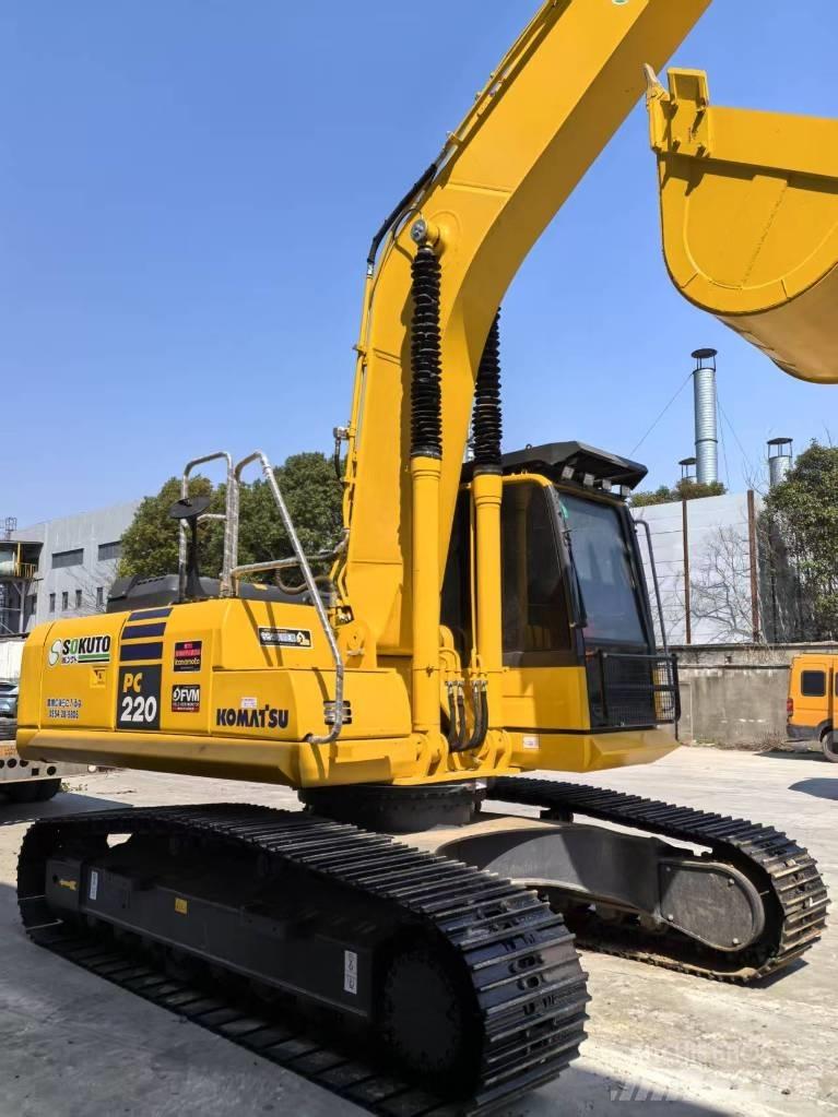 Komatsu PC 220-8 Εκσκαφείς με ερπύστριες