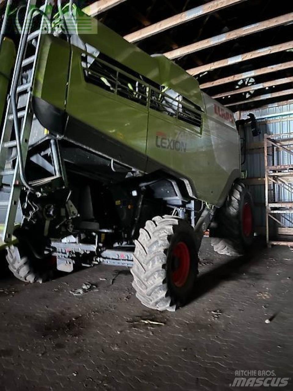 CLAAS lexion 740 Θεριζοαλωνιστικές μηχανές