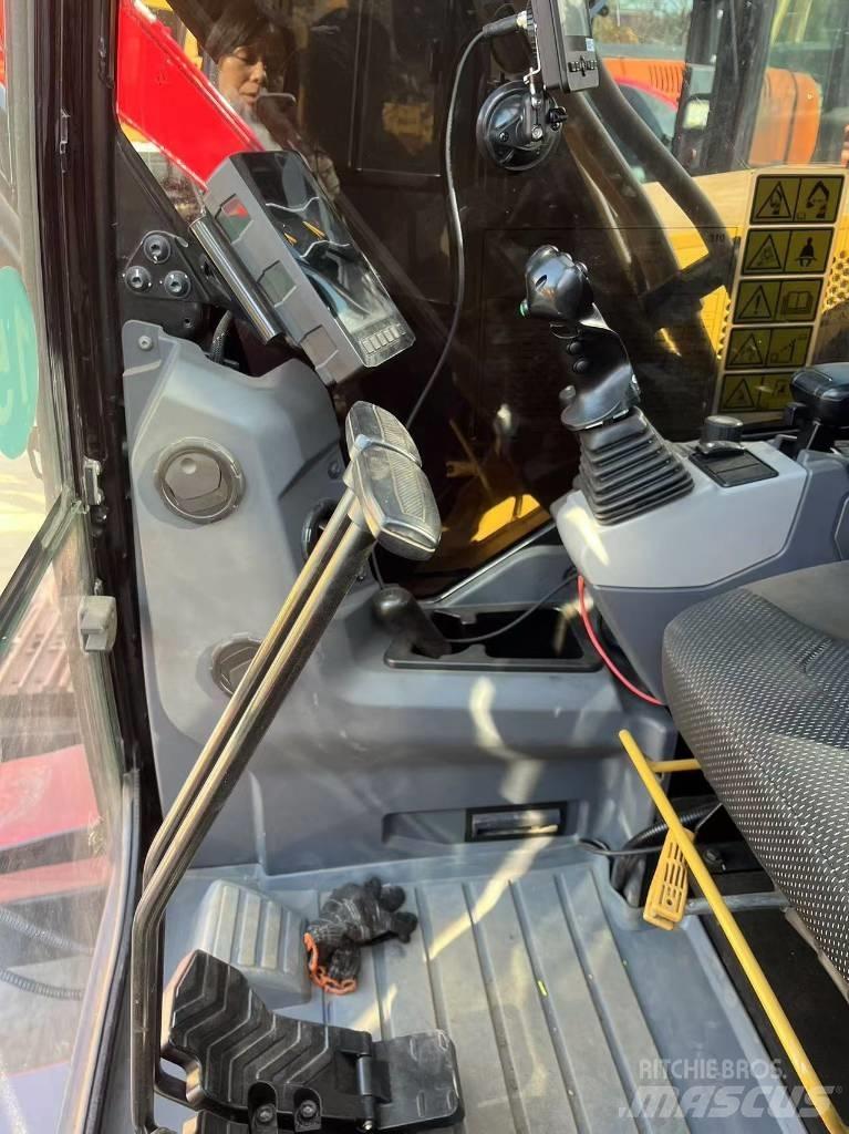 CAT 310 Εκσκαφείς με ερπύστριες