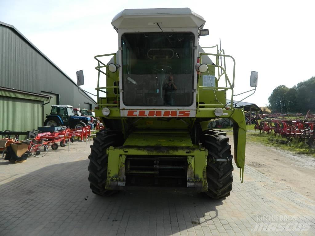 CLAAS Dominator 86 Θεριζοαλωνιστικές μηχανές