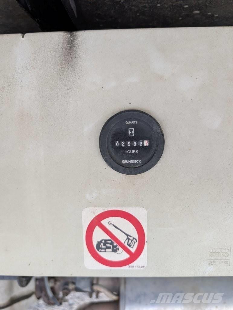 Nissan NT400 Εναέριες πλατφόρμες τοποθετημένες σε φορτηγό