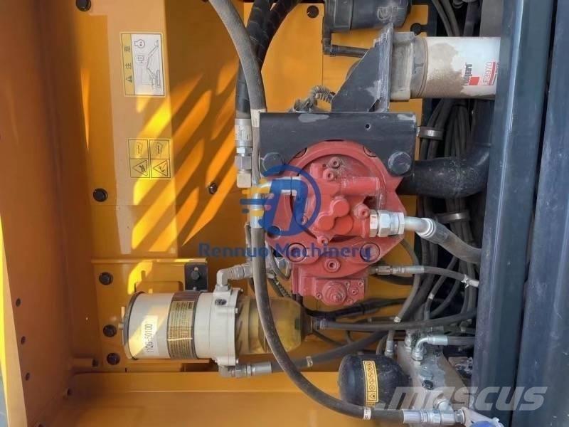 Hyundai 225VS Εκσκαφείς με ερπύστριες