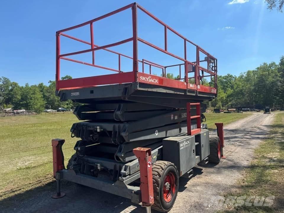 SkyJack SJ 9250 RT Ανυψωτήρες ψαλιδωτής άρθρωσης