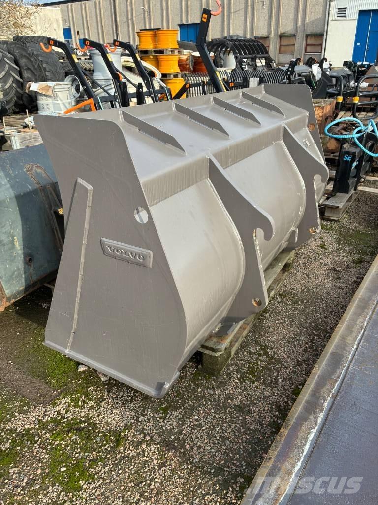 Volvo Skopa Κουβάδες