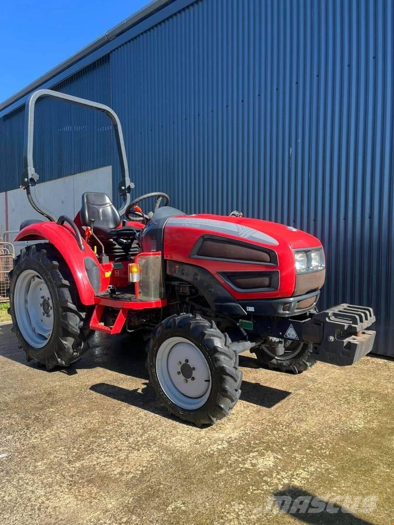 McCormick X10.30M Τρακτέρ μικρών διαστάσεων