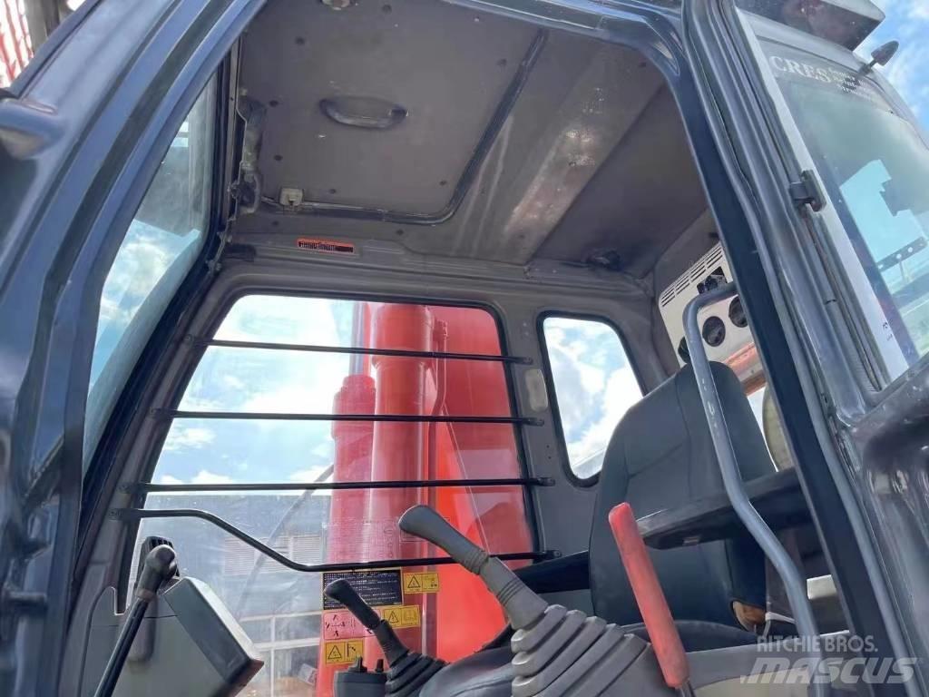 Hitachi ZX 200 C LC Εκσκαφείς με ερπύστριες