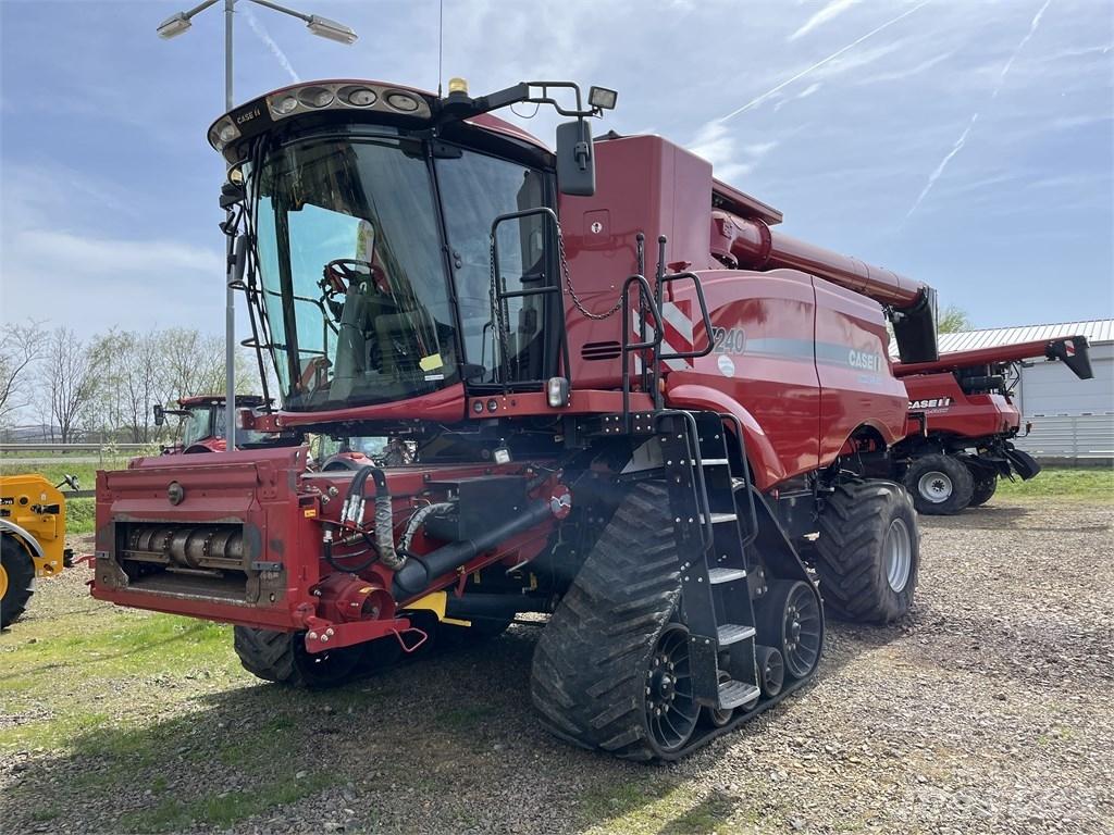 Case IH AF 7240 Θεριζοαλωνιστικές μηχανές