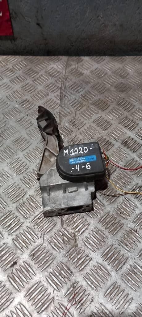 MAN TGA    81259706094 Καμπίνες και εσωτερικό