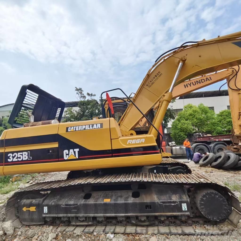 CAT 325 B L Εκσκαφείς με ερπύστριες