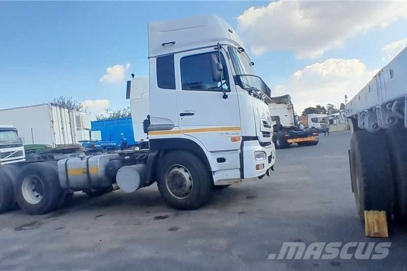 UD QUESTER GWE440 Άλλα Φορτηγά