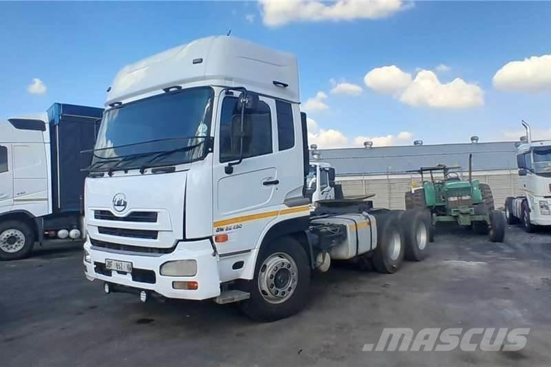 UD QUESTER GWE440 Άλλα Φορτηγά