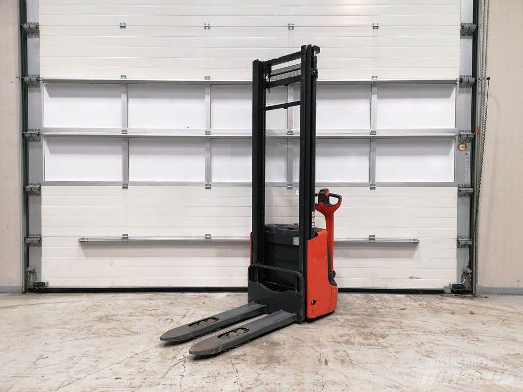 Linde L10 Παλετοφόρα πεζού χειριστή με ιστό
